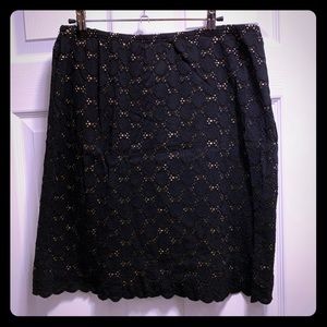 Black lace skirt. Below the knee. Nude lining. XL